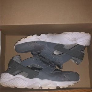 Cool grey huaraches
